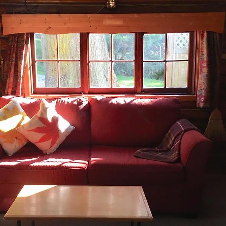 Green Acres Lakeside Resort Salt Spring Island Ganges Exterior foto